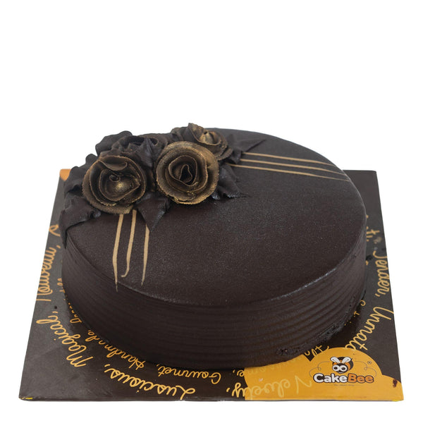 Roses For Her Cake