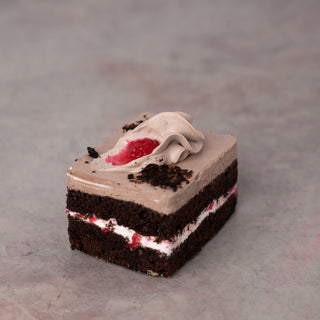 Black Forest Pastry Pastries Shop Cake-Bee
