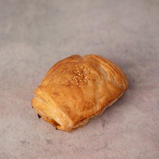 Egg Puff Puffs Shop Cake-Bee