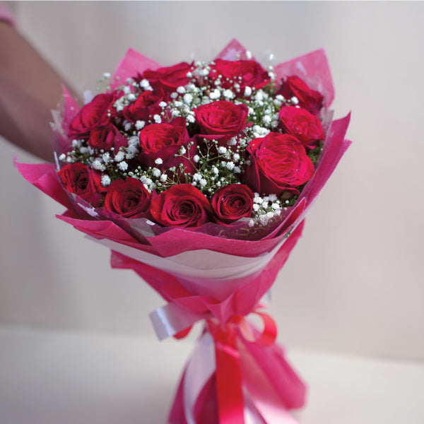 Graceful Red Roses Bouquet