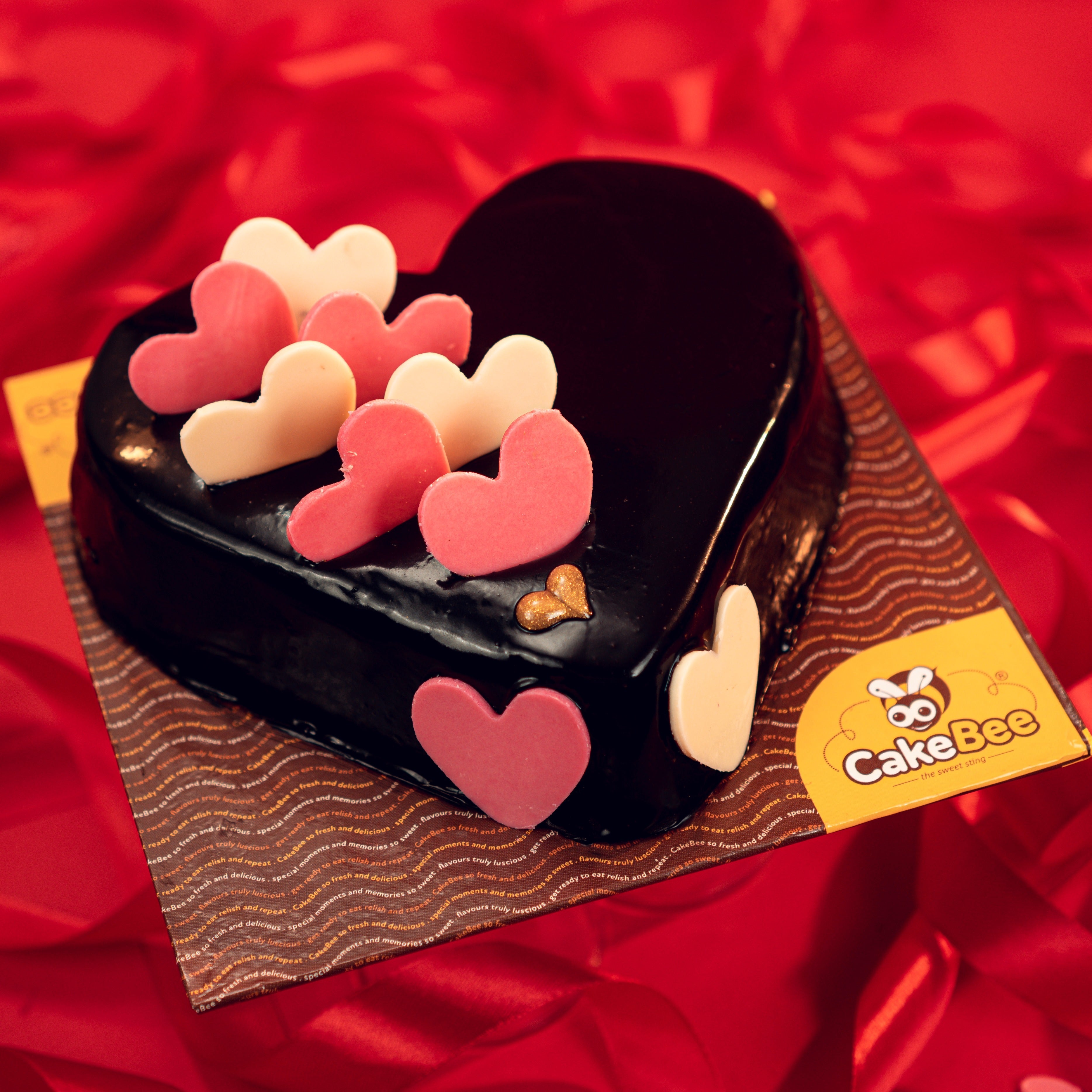 Makeup With Heart Cake