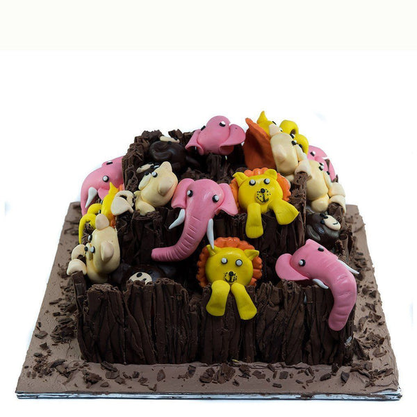 Safari Baby Shower Cake with Baby Sleeping and Edible Fondant Animals –  Circo's Pastry Shop