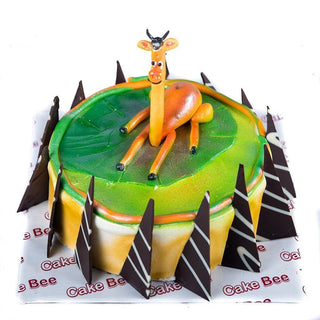 Melman Giraffe Fondant Cake
